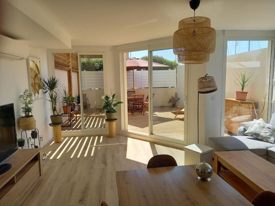 Appartement 100 M2 Terrasse Piscine กรุยซ็อง ภายนอก รูปภาพ